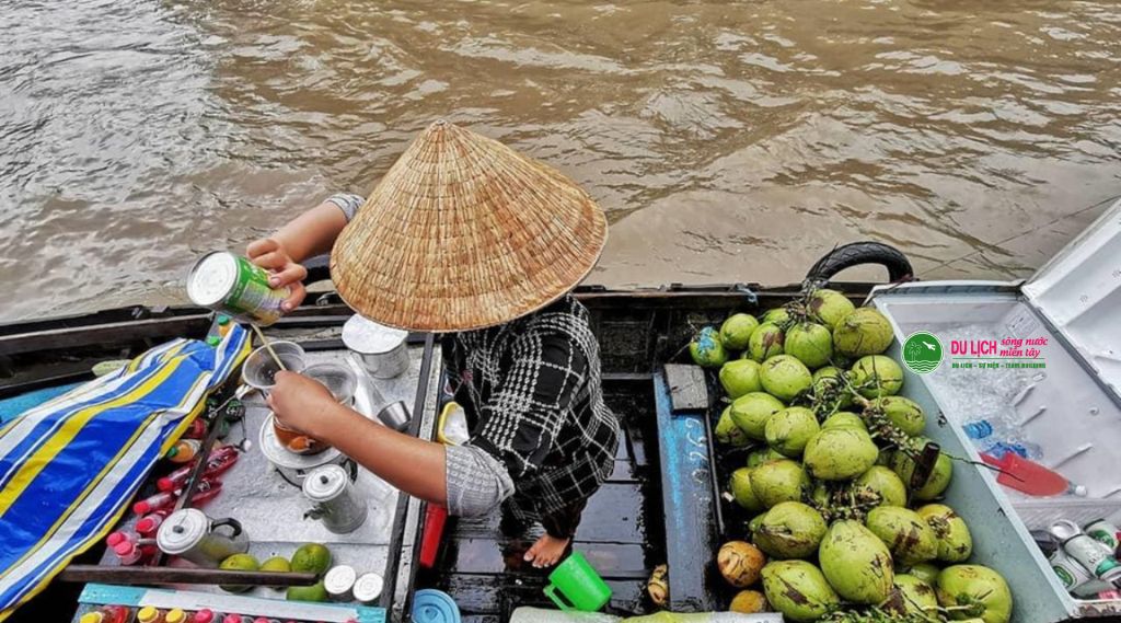 Chợ nổi Cái Bè